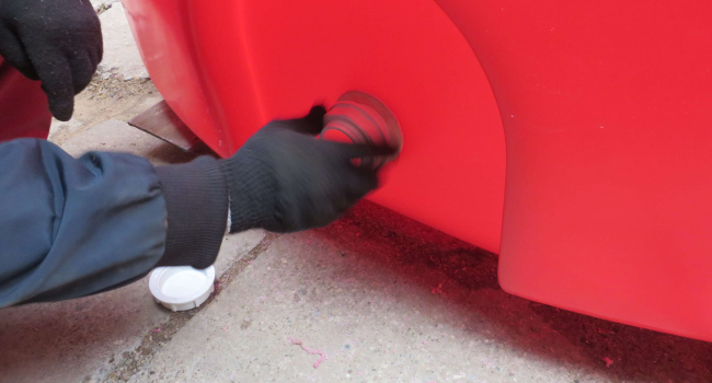 Установка комплектующих в емкости для хранения и раздачи удобрений КАС